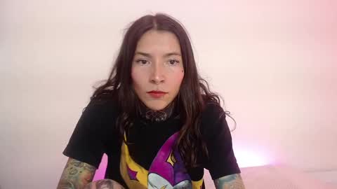 Snapshot of eimytatto_ chatting on January 19, 10:49 pm Carla online show from January 19, 10:49 pm
