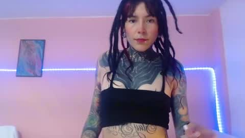 Snapshot of eimytatto_ chatting on March 7, 7:49 pm Carla online show from March 7, 7:49 pm
