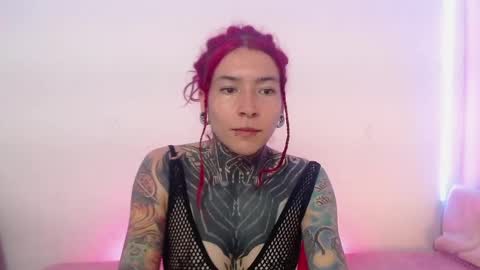 Snapshot of eimytatto_ chatting on February 9, 11:25 am Carla online show from February 9, 11:25 am