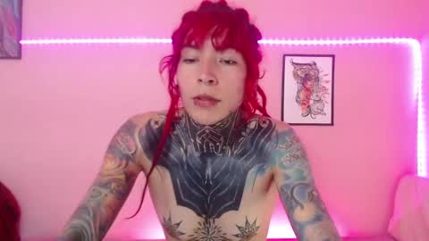 Snapshot of eimytatto_ chatting on February 16, 4:53 pm Carla online show from February 16, 4:53 pm