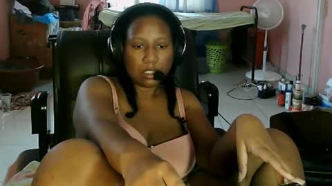 Eirondra Valeen online show from March 12, 6:22 pm