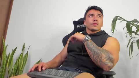 EITHAN CONOR online show from September 24, 6:25 pm