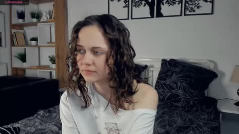 Elis 3 online show from February 22, 12:27 am