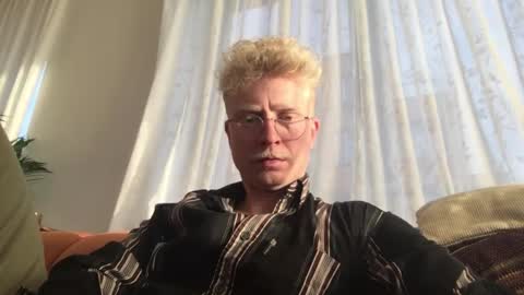 MrE online show from January 12, 2:52 pm