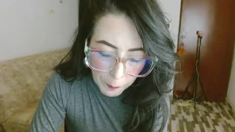 ela_3611 online show from April 14, 3:43 am