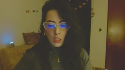 ela_3611 online show from May 17, 9:02 pm