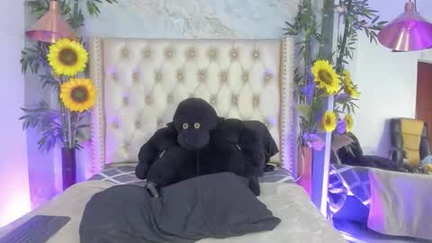 eli online show from November 23, 6:11 am