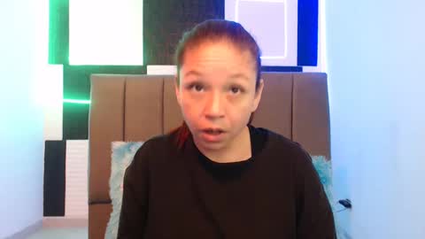 Snapshot of elaine_cooper_21 chatting on September 14, 12:35 am Eli online show from September 14, 12:35 am