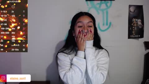Snapshot of elaine_sun chatting on December 14, 3:28 am Elaine eli online show from December 14, 3:28 am