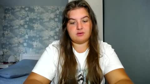 Elanis online show from September 17, 9:13 am