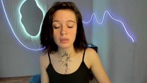 elastikiss online show from March 4, 4:20 am