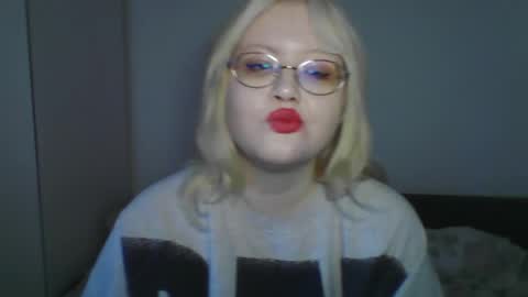 elayne_sweet online show from May 13, 6:12 am