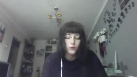 Lia online show from May 24, 7:48 am