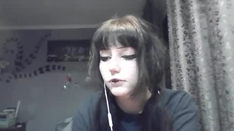 Lia online show from April 19, 6:10 pm