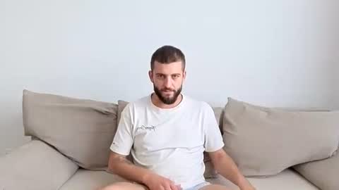 elchapoguzman95 online show from October 16, 9:53 am