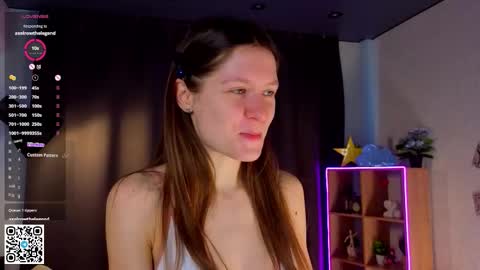 Mia online show from September 13, 4:26 am