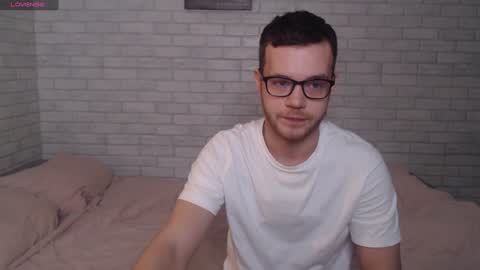Alex online show from December 10, 8:08 am