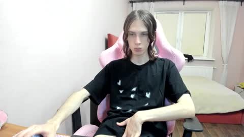 eleganc3 online show from October 2, 7:01 pm