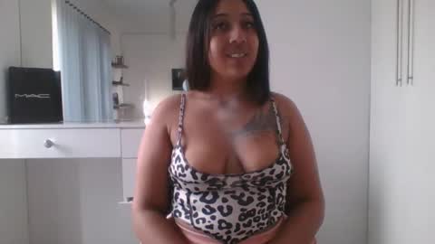 Snapshot of elegentaura chatting on September 20, 8:17 am Kaykay online show from September 20, 8:17 am