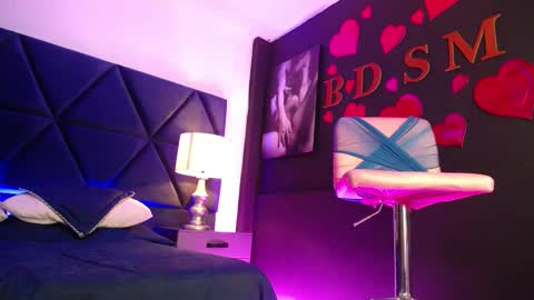 Snapshot of elektra_abundance_ chatting on February 16, 9:16 pm Elektra abundance online show from February 16, 9:16 pm