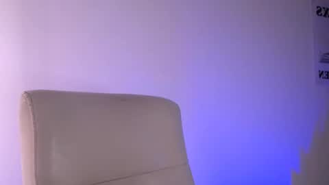 Snapshot of elektra_sky11 chatting on January 26, 1:36 pm  Elektra Sky  online show from January 26, 1:36 pm