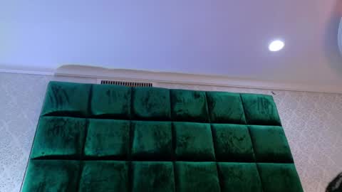 elektradoll1 online show from May 4, 12:22 pm