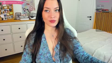 Elena insta yourdream 1ove online show from December 13, 7:10 pm