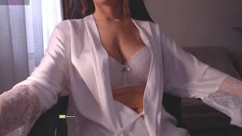 Heleonora online show from December 3, 7:27 am