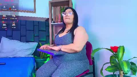 elenna_boobs_ online show from August 5, 2:30 am