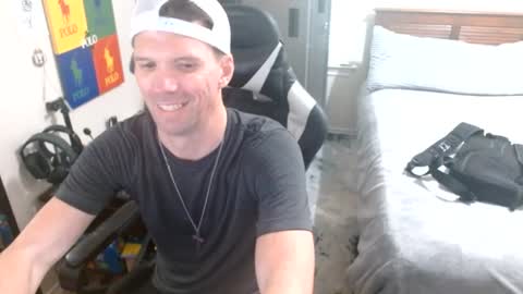 Walker online show from August 9, 12:32 am