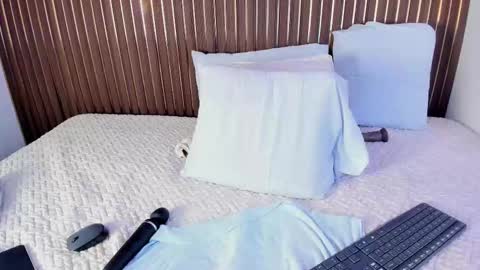 Elevensky  online show from October 27, 1:05 am