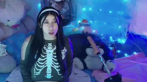 miu  online show from October 24, 9:43 am