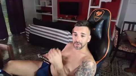 Snapshot of elfetas chatting on February 7, 3:02 am elfetas online show from February 7, 3:02 am