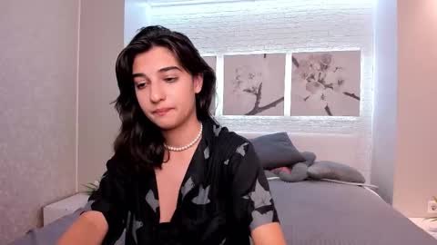 Snapshot of elfy_rare chatting on September 18, 8:57 pm Elfy online show from September 18, 8:57 pm