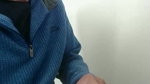 elfyonee online show from October 1, 10:03 am