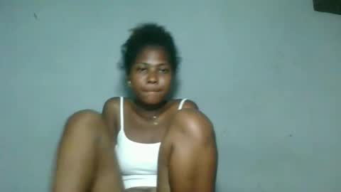 elia011 online show from October 29, 7:14 pm