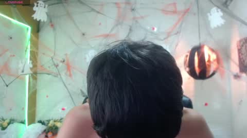 E L I A S online show from December 7, 8:27 am