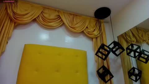 E L I A S online show from February 13, 6:30 am