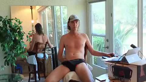 eliberator online show from April 5, 5:21 pm