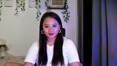 Snapshot of elie2001 chatting on February 19, 5:06 pm elie2001 online show from February 19, 5:06 pm