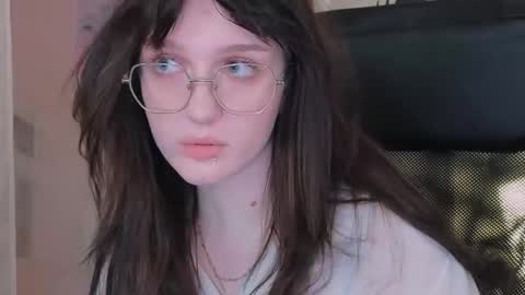 Ellie online show from November 1, 5:39 am