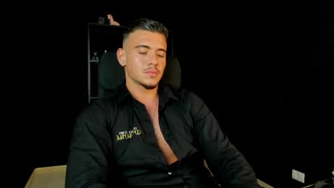ElijahThorne online show from April 7, 10:06 am