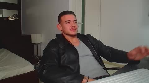 ElijahThorne online show from November 25, 7:51 am