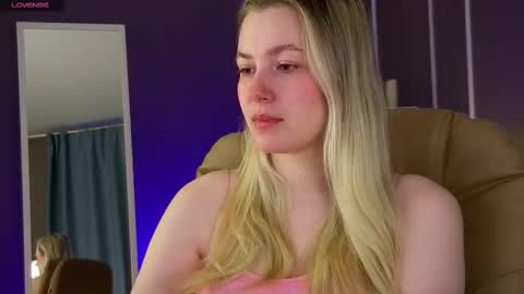 Elina online show from March 9, 1:04 am