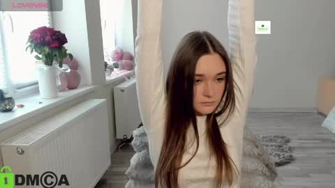 elina_x online show from May 3, 8:53 am