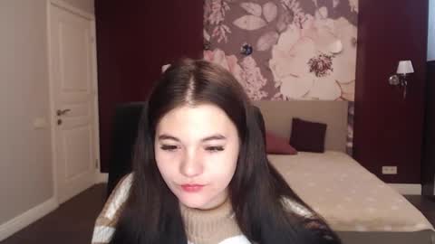 Snapshot of elinamils chatting on March 11, 7:14 am ElinaMils online show from March 11, 7:14 am
