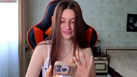 Elina online show from March 29, 6:04 am