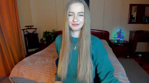 Snapshot of elinor_faith chatting on January 21, 11:13 am elinor_faith online show from January 21, 11:13 am