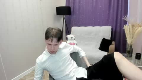 eliotmars online show from May 19, 6:53 am