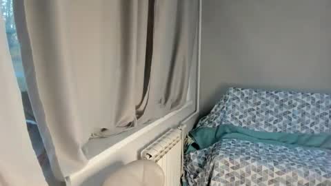 Elis online show from September 30, 10:15 am